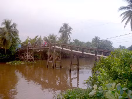 Cây cầu Ba Mớm, nơi em Duy rơi xuống kinh