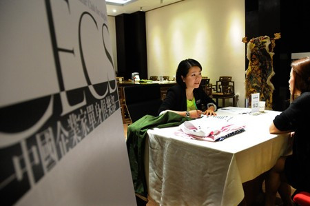 Nhiều thí sinh tin rằng mình có thể kiếm được chồng giàu sau thi tuyển