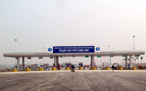 Trạm thu phí được đầu tư xây dựng khá rộng rải, nên trong tình huống xe quá đông cũng không xảy ra tình trạng tắc đường