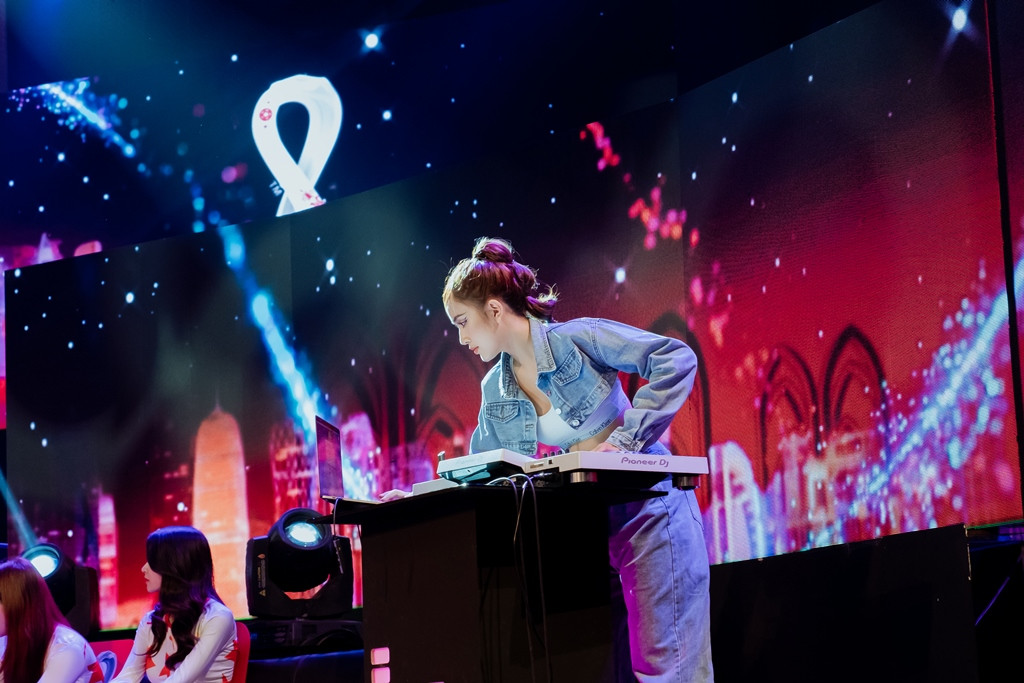 Emma có niềm đam mê sân khấu từ nhỏ