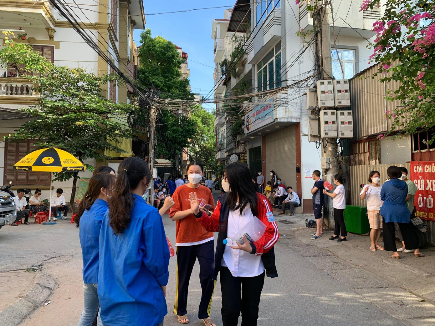 Và điều không kém phần quan trọng là chúc các thí sinh thi tốt