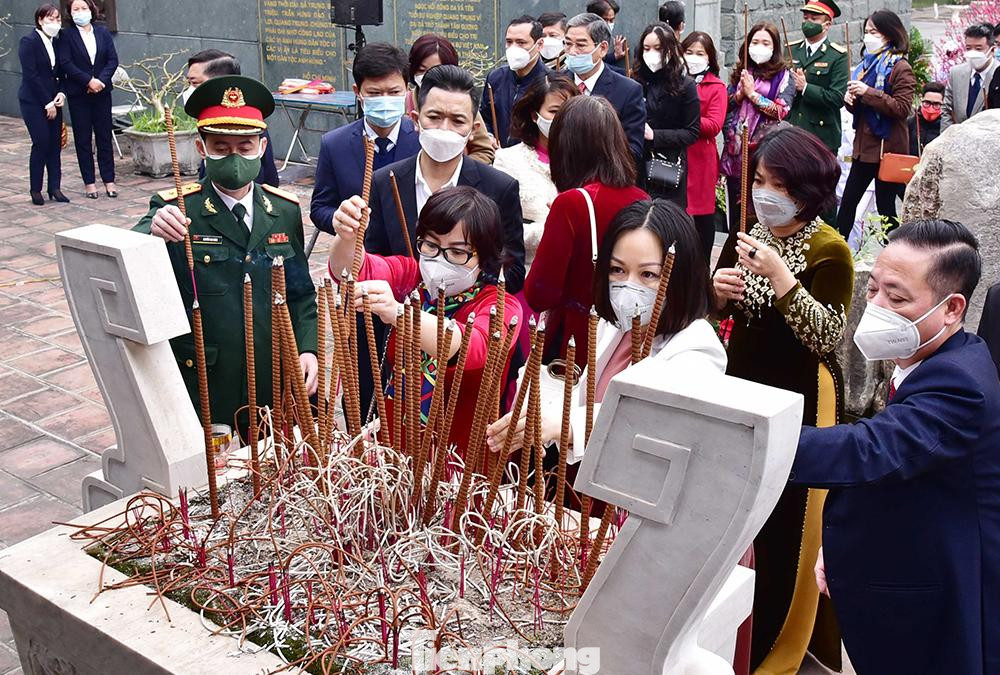Hàng năm, Lễ hội gò Đống Đa tại Hà Nội thu hút rất đông người dân tham gia, để bày tỏ lòng biết ơn tới người anh hùng áo vải Quang Trung và ôn lại những trang sử vẻ vang của dân tộc. Trải qua thăng trầm thời gian, đi dự lễ hội gò Đống Đa đã trở thành một nhu cầu thiết yếu với người dân trong những ngày đầu xuân năm mới.