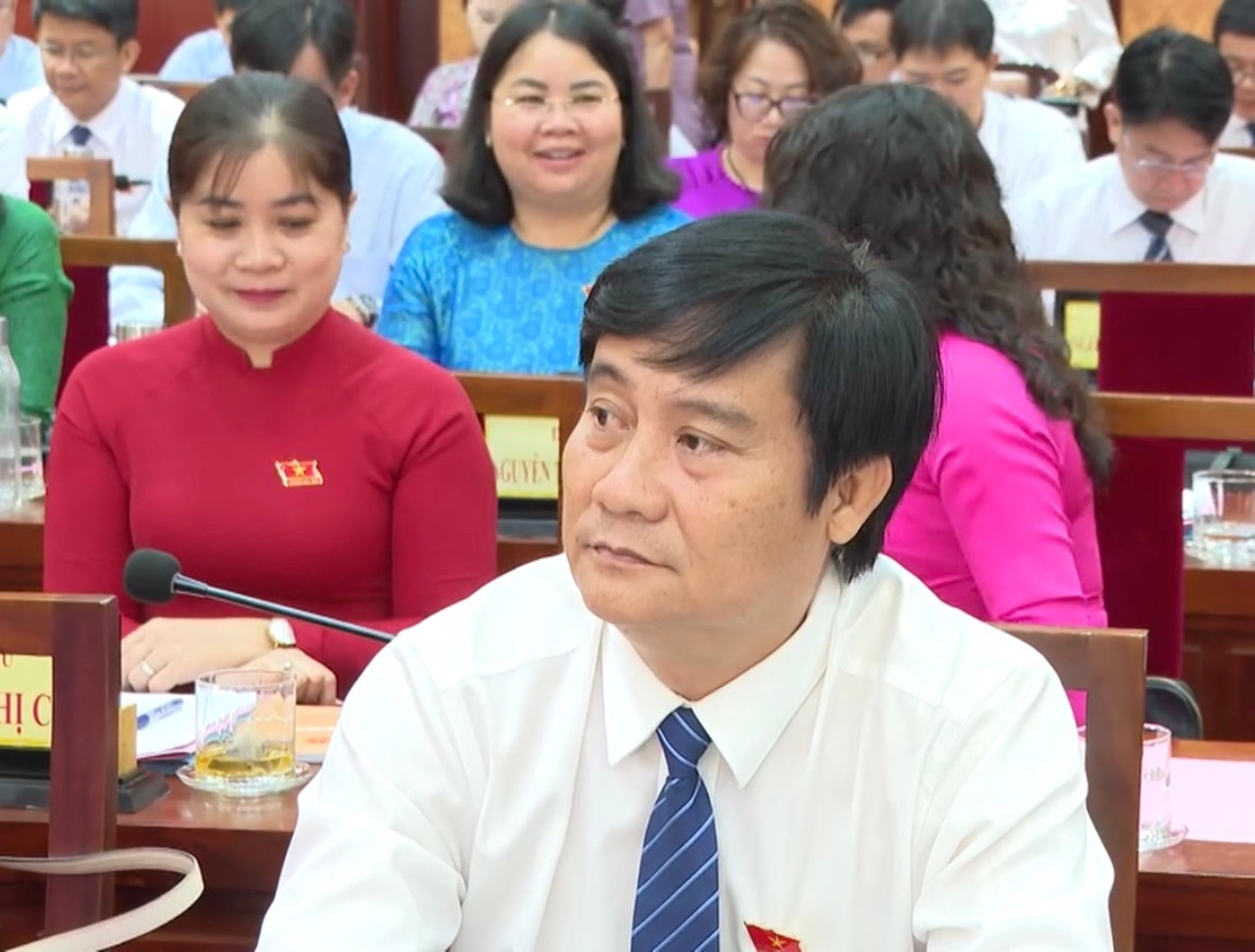 Tân Phó Chủ tịch HĐND tỉnh Tây Ninh Nguyễn Hồng Sơn tại kỳ họp sáng 20/2.