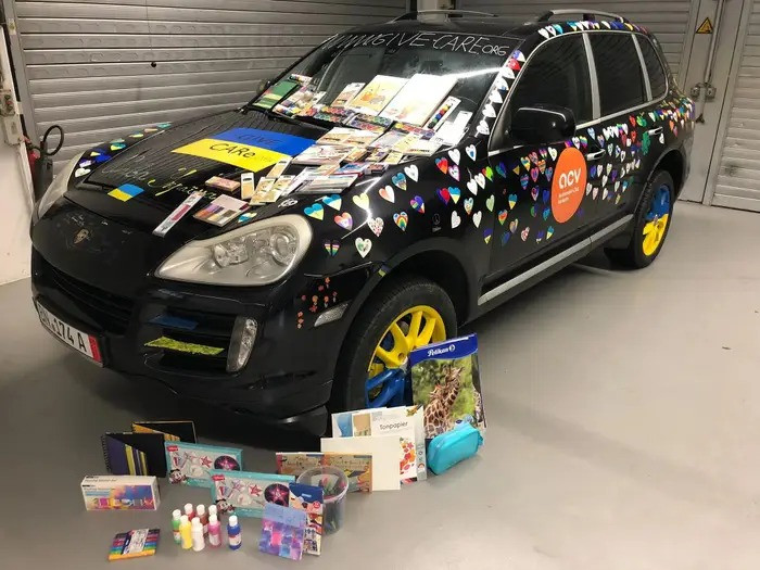 Chiếc xe trước... Chiếc xe trước...