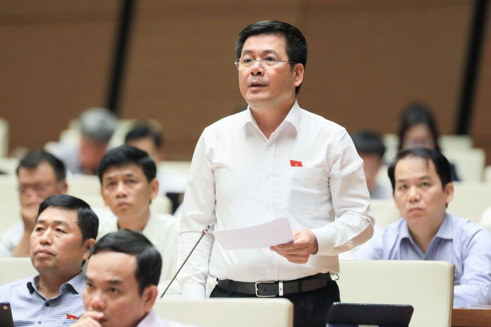 Bộ trưởng Bộ Công thương Nguyễn Hồng Diên (ảnh Nhật Minh)