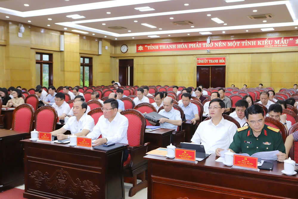 Các đại biểu tham dự hội nghị Các đại biểu tham dự hội nghị