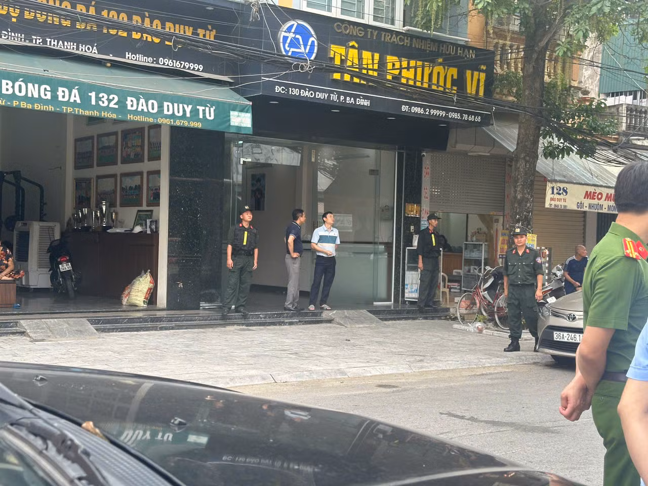 Địa điểm trên tuyến phố Đào Duy Từ Địa điểm trên tuyến phố Đào Duy Từ