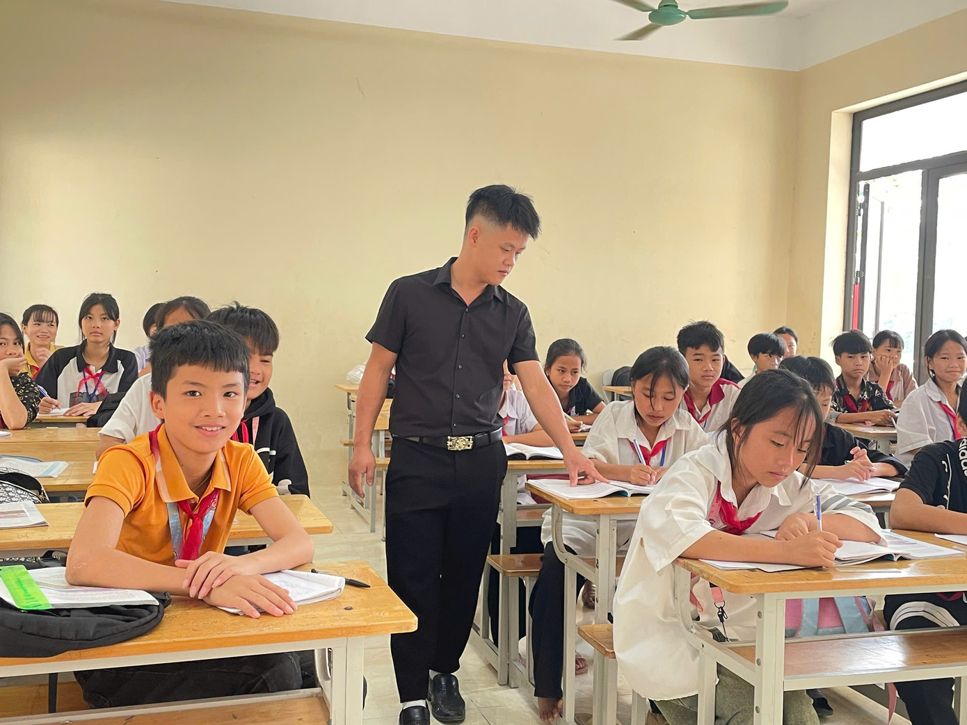 Một giờ học của thầy và trò huyện Mường Lát (Thanh Hóa)