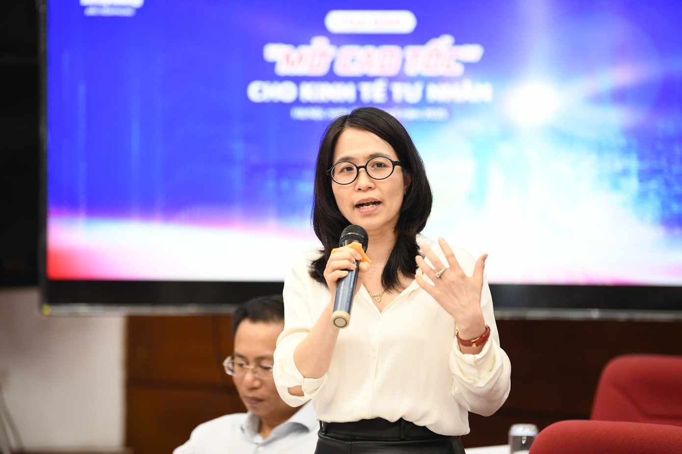 Bà Bùi Thu Thủy. Bà Bùi Thu Thủy.