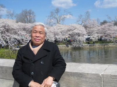 Nhà thơ Vũ Quần Phương