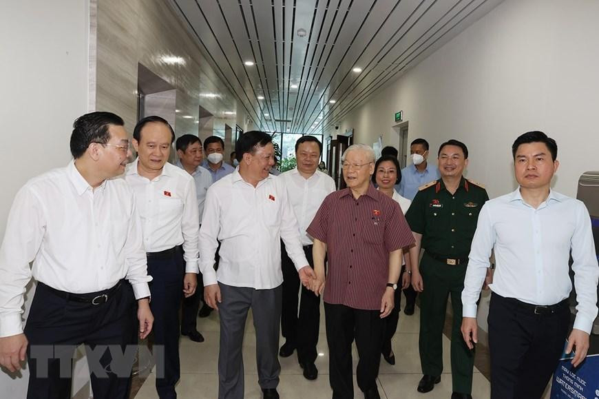 Sáng 12/5, Tổng Bí thư Nguyễn Phú Trọng cùng các đại biểu Quốc hội Đơn vị bầu cử số 1 thuộc Đoàn đại biểu Quốc hội thành phố Hà Nội dự Hội nghị tiếp xúc cử tri quận Đống Đa, Ba Đình, Hai Bà Trưng trước Kỳ họp thứ ba, Quốc hội khóa XV tại trụ sở quận Đống Đa. Ảnh: Trí Dũng/TTXVN. Sáng 12/5, Tổng Bí thư Nguyễn Phú Trọng cùng các đại biểu Quốc hội Đơn vị bầu cử số 1 thuộc Đoàn đại biểu Quốc hội thành phố Hà Nội dự Hội nghị tiếp xúc cử tri quận Đống Đa, Ba Đình, Hai Bà Trưng trước Kỳ họp thứ ba, Quốc hội khóa XV tại trụ sở quận Đống Đa. Ảnh: Trí Dũng/TTXVN.
