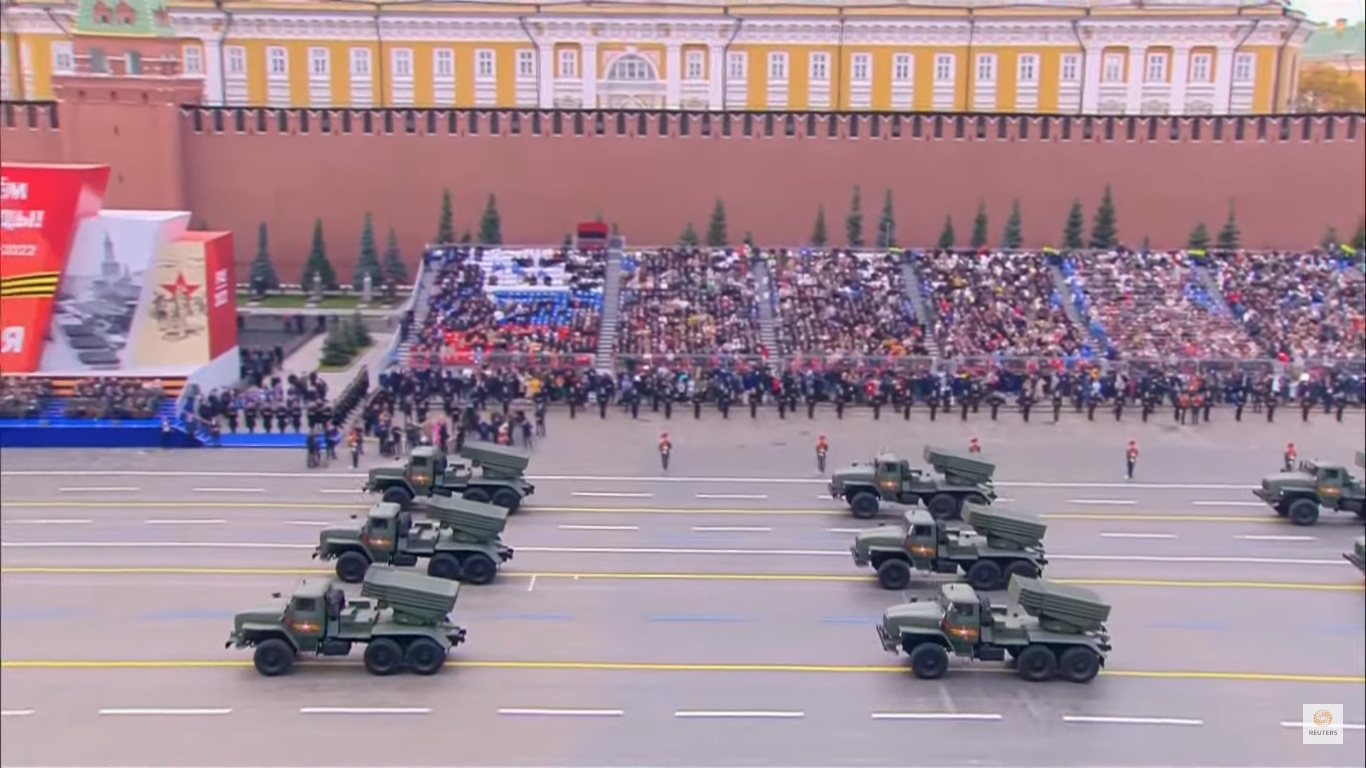 Tổ hợp pháo phản lực. Ảnh chụp màn hình