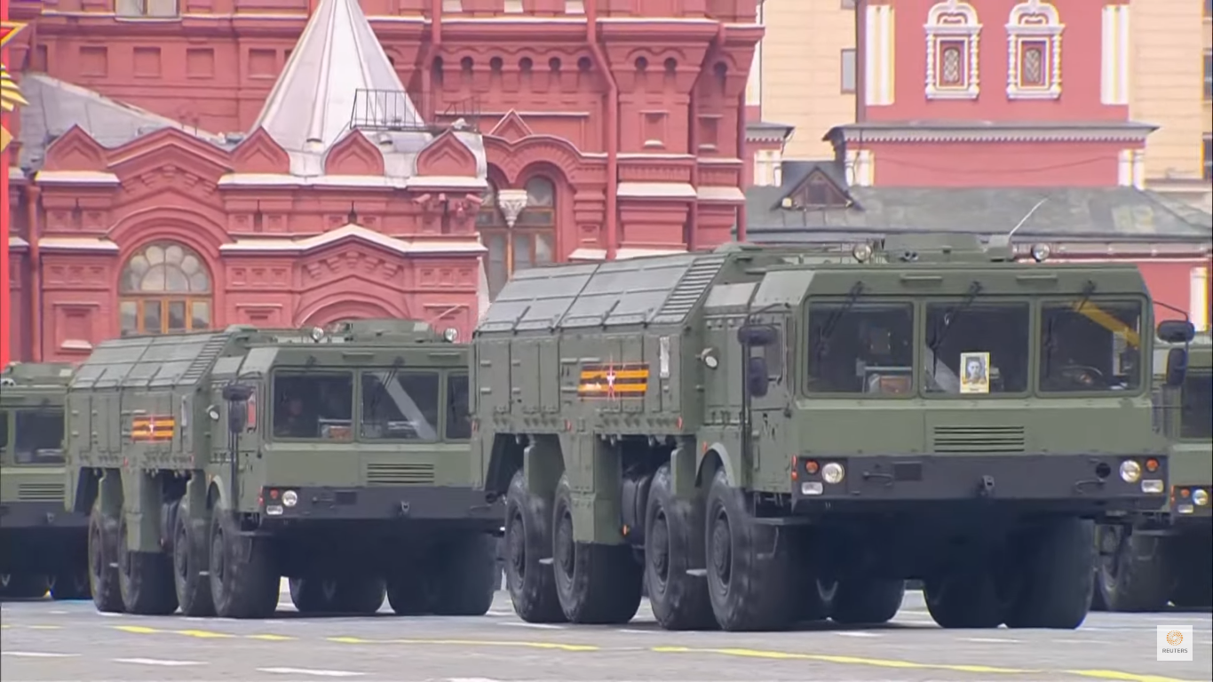 Tổ hợp tên lửa Iskander. Ảnh chụp màn hình