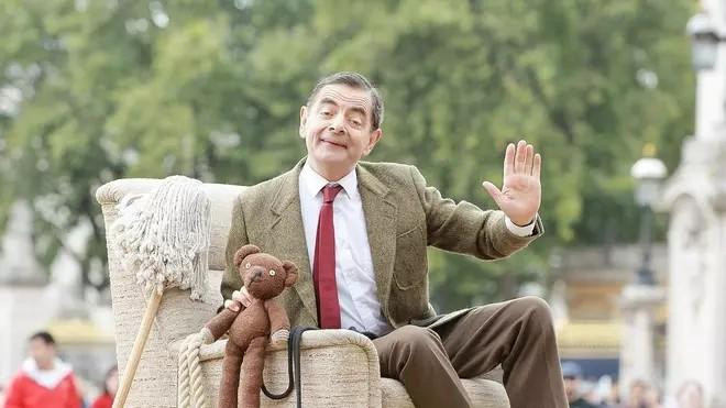 Rowan Atkinson trở thành một biểu tượng ngành hài kịch nhờ vai diễn Mr. Bean kinh điển