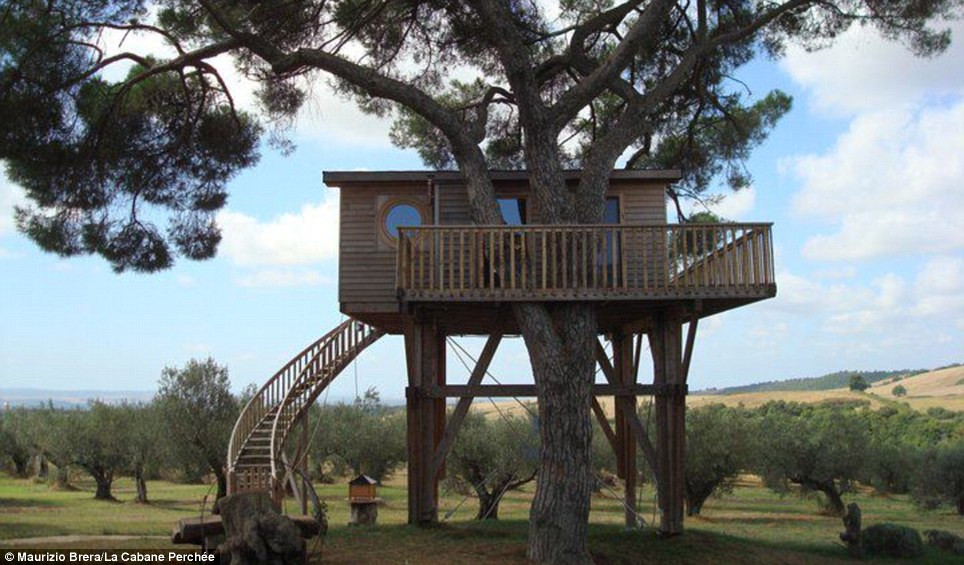 Là một trong hai Treehouses tại La Piantata B & B. Nó được xây dựng tại Pháp trước khi được vận chuyển vào vị trí hiện tại
