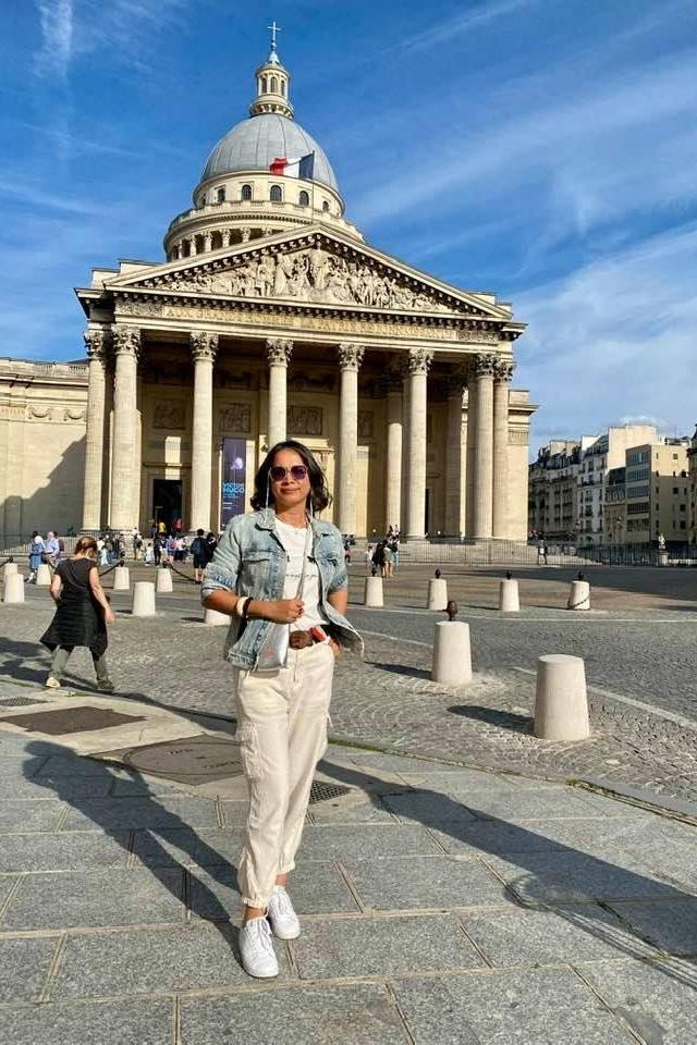 Cô nói mình không giàu nhưng sống ung dung.