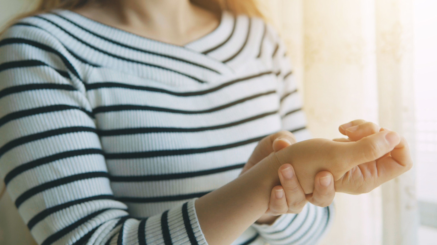 Bệnh nhân nữ mắc viêm khớp dạng thấp nhiều gấp 2-3 lần bệnh nhân nam.