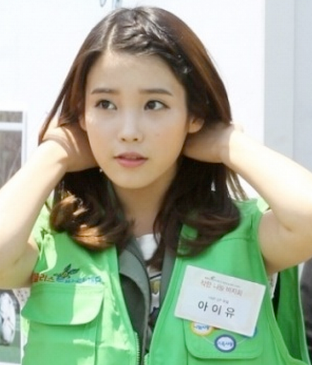 IU Dara Yoona Gain HyunA Park Bom So Hee Suzy Zinger Sun Hwa Jiyeon Taeyeon Goo Hara