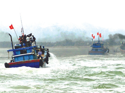 Tàu ngư dân Nghĩa An mở biển. Ảnh: Văn Chương