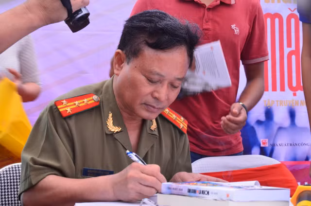 NXB Công an nhân dân ra mắt sách mới ảnh 6