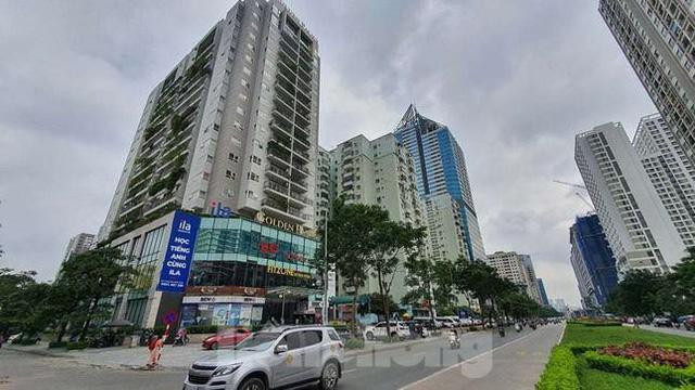 Tổ công tác có nhiệm vụ chỉ đạo kiểm tra, rà soát khó khăn, vướng mắc liên quan đến các dự án, đất đai trong các kết luận thanh tra, kiểm tra, bản án tại Hà Nội, TPHCM, thành phố Đà Nẵng, tỉnh Khánh Hòa và một số tỉnh, thành phố. Tổ công tác có nhiệm vụ chỉ đạo kiểm tra, rà soát khó khăn, vướng mắc liên quan đến các dự án, đất đai trong các kết luận thanh tra, kiểm tra, bản án tại Hà Nội, TPHCM, thành phố Đà Nẵng, tỉnh Khánh Hòa và một số tỉnh, thành phố.