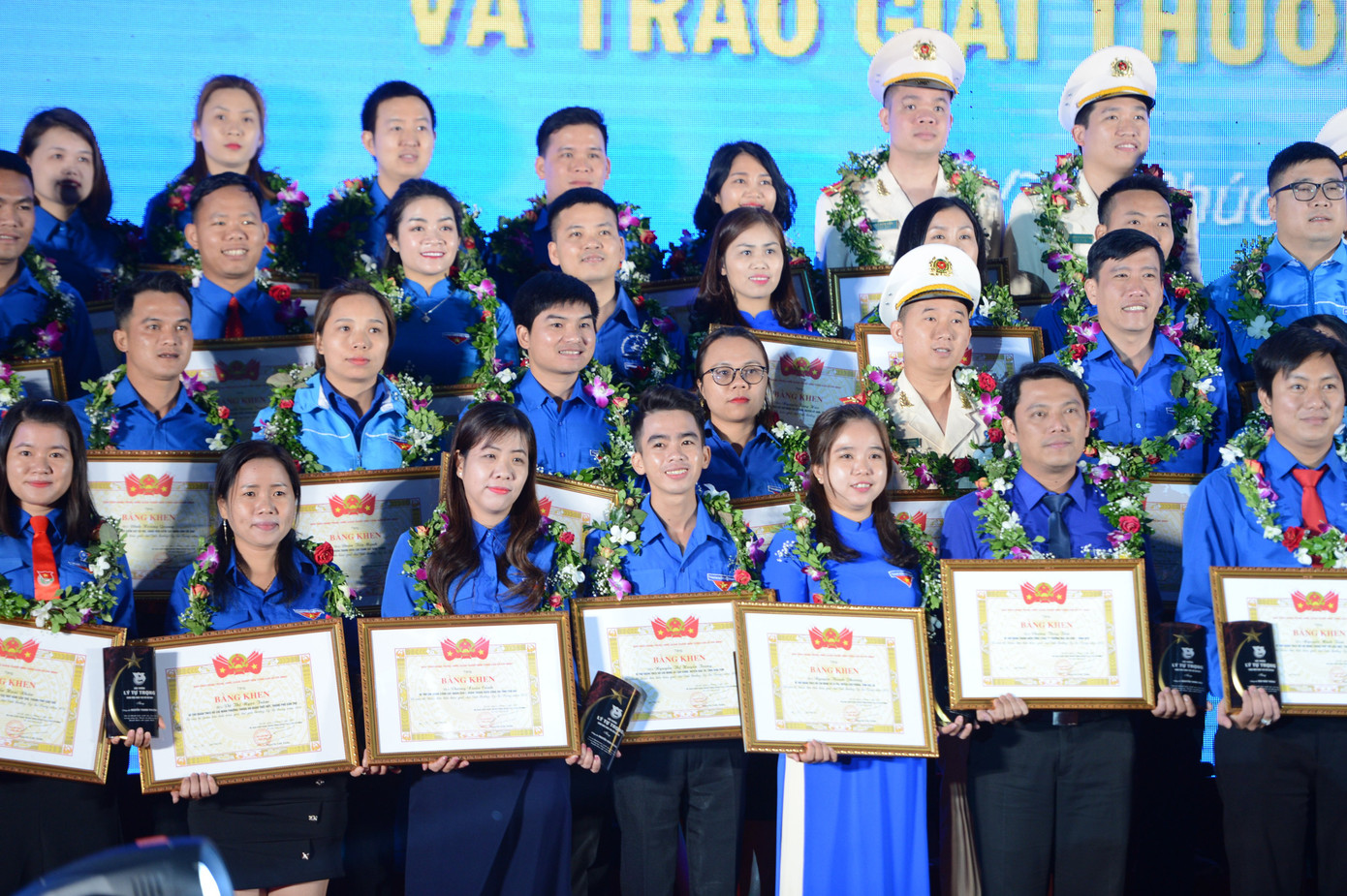 Lễ kỷ niệm 90 năm Ngày thành lập Đoàn TNCS Hồ Chí Minh ảnh 4 Lễ kỷ niệm 90 năm Ngày thành lập Đoàn TNCS Hồ Chí Minh ảnh 4