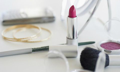 9 món đồ bạn cần đưa ngay ra khỏi phòng tắm ảnh 2