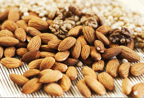 Thức ăn tốt và "đại kỵ" cho người mắc bệnh tuyến giáp ảnh 3