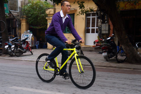 Đạp nhanh kiểu xe đua cũng ổn