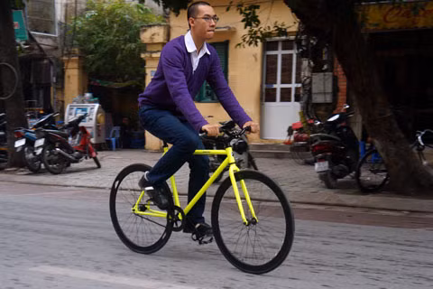 Đạp nhanh kiểu xe đua cũng ổn