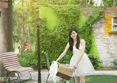 Bên cạnh việc học tập tại trường, Thanh Vân cũng thường xuyên tham gia vào các show diễn thời trang và các sự kiện