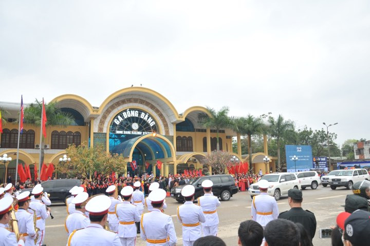 Chủ tịch Triều Tiên Kim Jong Un lên tàu về nước ảnh 11