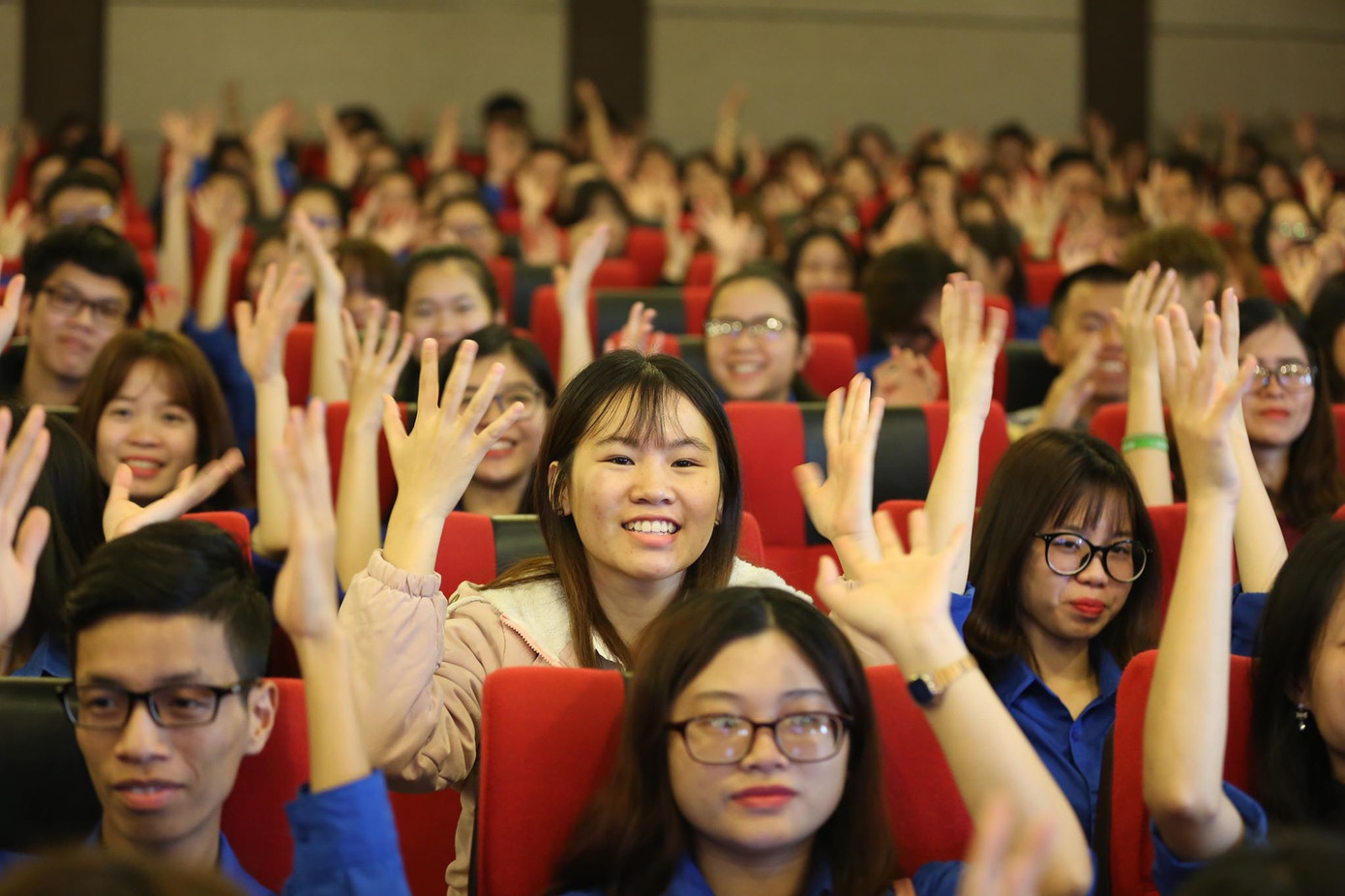 Anh Lê Quốc Phong: 3 nữ là Gương mặt trẻ Việt Nam tiêu biểu 2018 ảnh 30