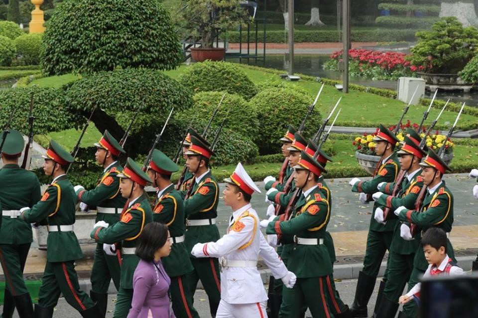 Lãnh đạo Việt Nam đón tiếp Chủ tịch Triều Tiên ảnh 22