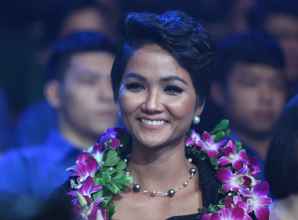 Xướng tên H'hen Niê, Quang Hải trong top 10 Gương mặt trẻ Việt Nam tiêu biểu ảnh 32