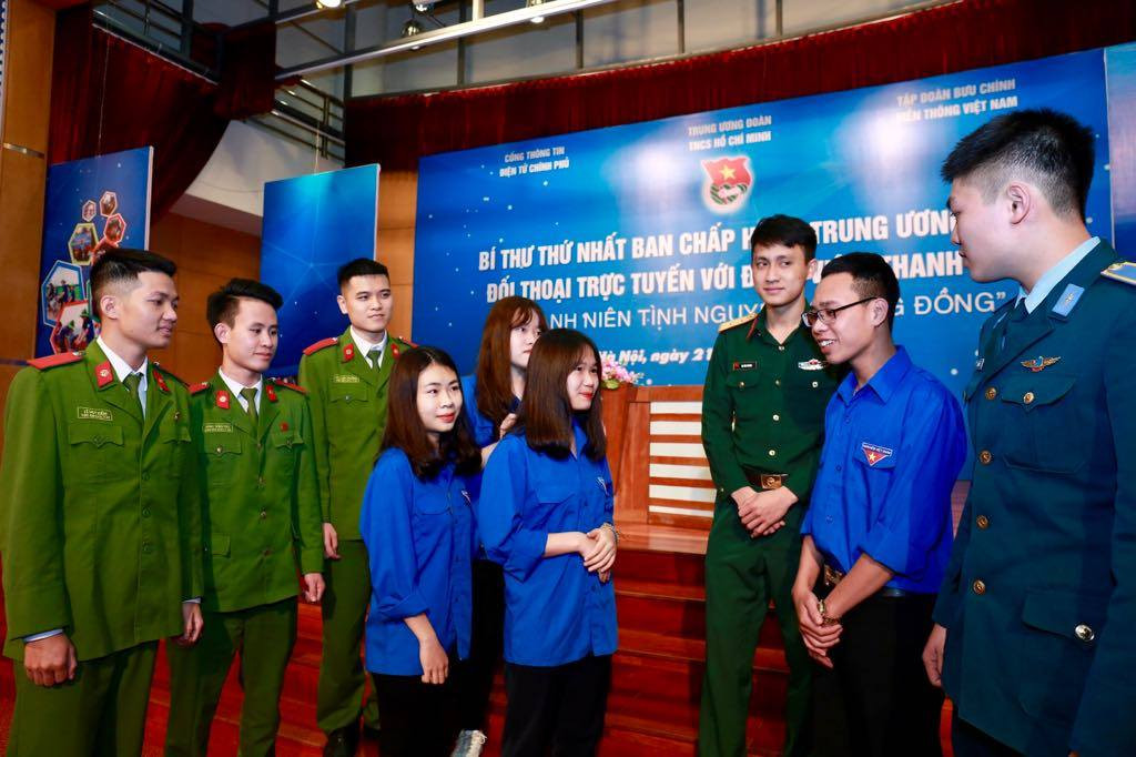 Bí thư thứ nhất TƯ Đoàn Lê Quốc Phong đối thoại với đoàn viên, thanh niên ảnh 28