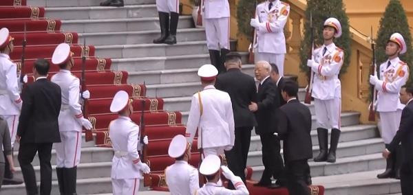 Lãnh đạo Việt Nam đón tiếp Chủ tịch Triều Tiên ảnh 10