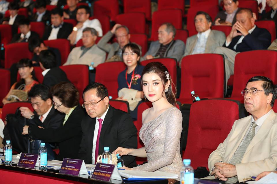 Xướng tên hai Đại sứ Thiện chí Hoa Anh Đào năm 2019 ảnh 57