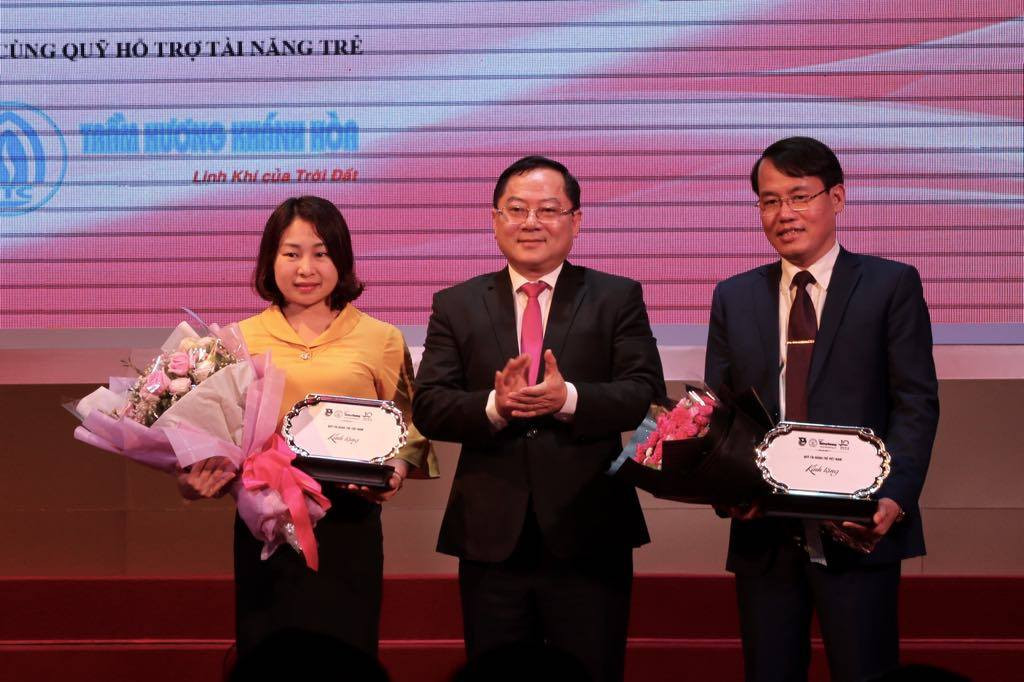 Các Gương mặt trẻ VN tiêu biểu hát ‘Nối vòng tay lớn’ kết thúc chuỗi tuyên dương ảnh 28