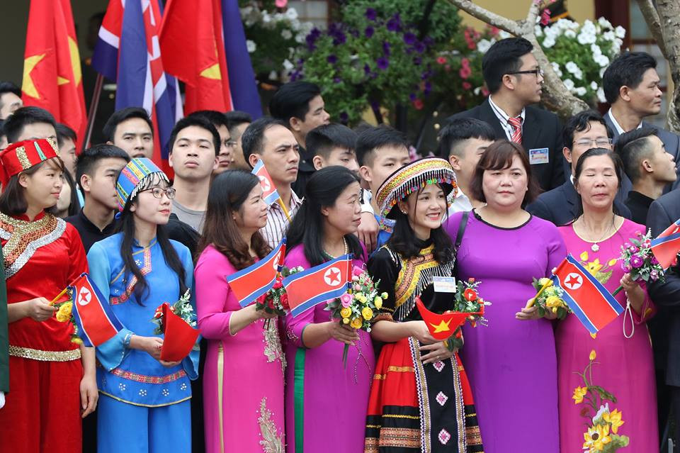 Chủ tịch Triều Tiên Kim Jong Un lên tàu về nước ảnh 13