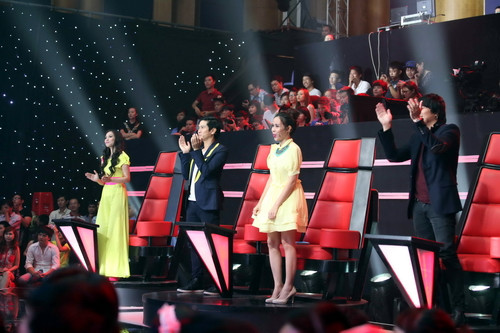 Các HLV cũng bày tỏ sự thích thú trước màn trình diễn này