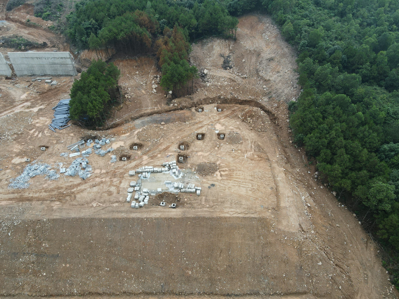 Khu vực 2,61 ha rừng tự nhiên bị san ủi trái phép