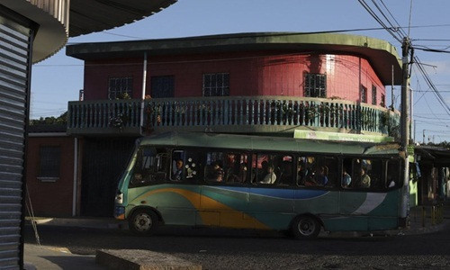 Cuộc sống ở quê nhà của cha con di cư chết đuối trên sông biên giới Mỹ ảnh 2