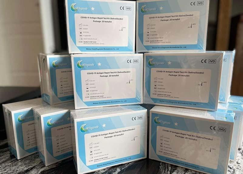 Trên mạng xã hội, sàn thương mại điện tử, kit test nhanh được rao bán la liệt, loạn giá (ảnh: TL)