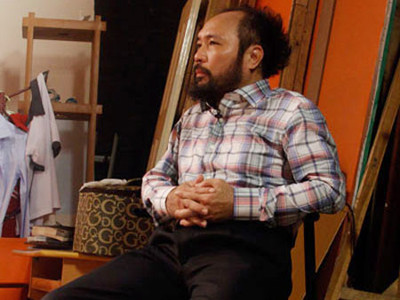 Nhà nghiên cứu văn hóa dân gian Phạm Dũng trong vai trò GS Xoày Trọng Chấm. Nhà nghiên cứu văn hóa dân gian Phạm Dũng trong vai trò GS Xoày Trọng Chấm