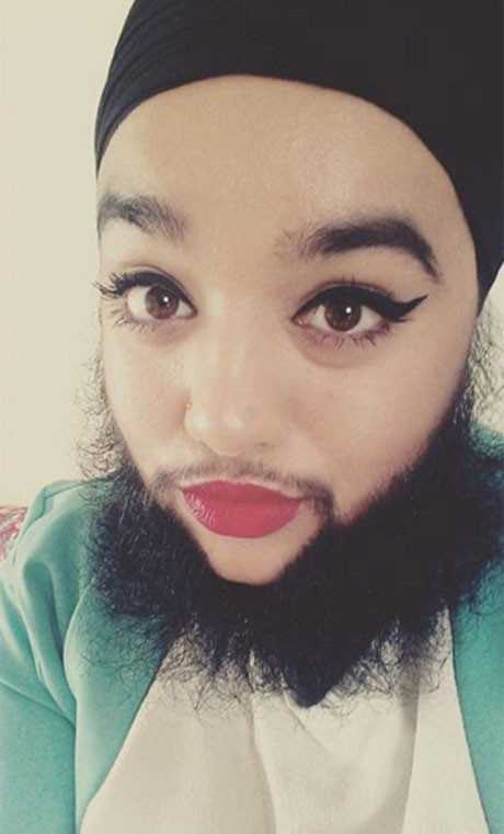 Người mẫu nữ 'có râu' sải bước trên sàn catwalk ảnh 5