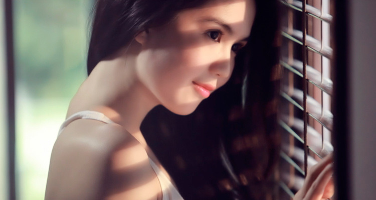 Cận cảnh gương mặt đẹp như thiên thần của Ngọc Trinh. Cận cảnh gương mặt đẹp như thiên thần của Ngọc Trinh