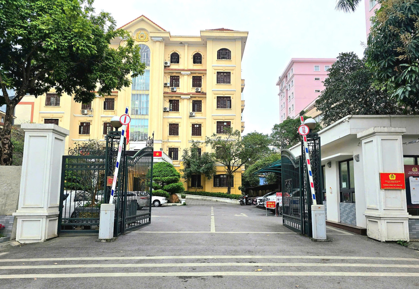 Phòng Cảnh sát hình sự địa chỉ số 62 đường Nguyễn Văn Huyên, Cầu Giấy.