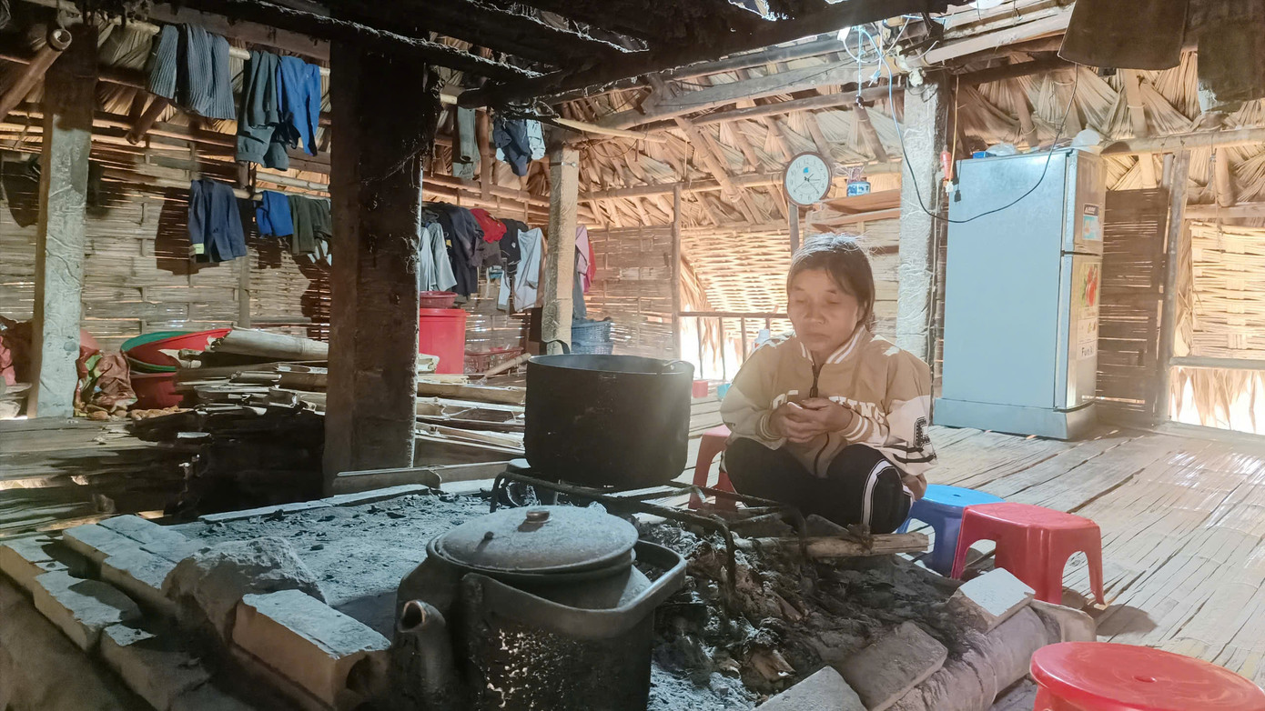 Bên trong "ngôi nhà" vợ chồng bà Thiêm ở. Bên trong "ngôi nhà" vợ chồng bà Thiêm ở.