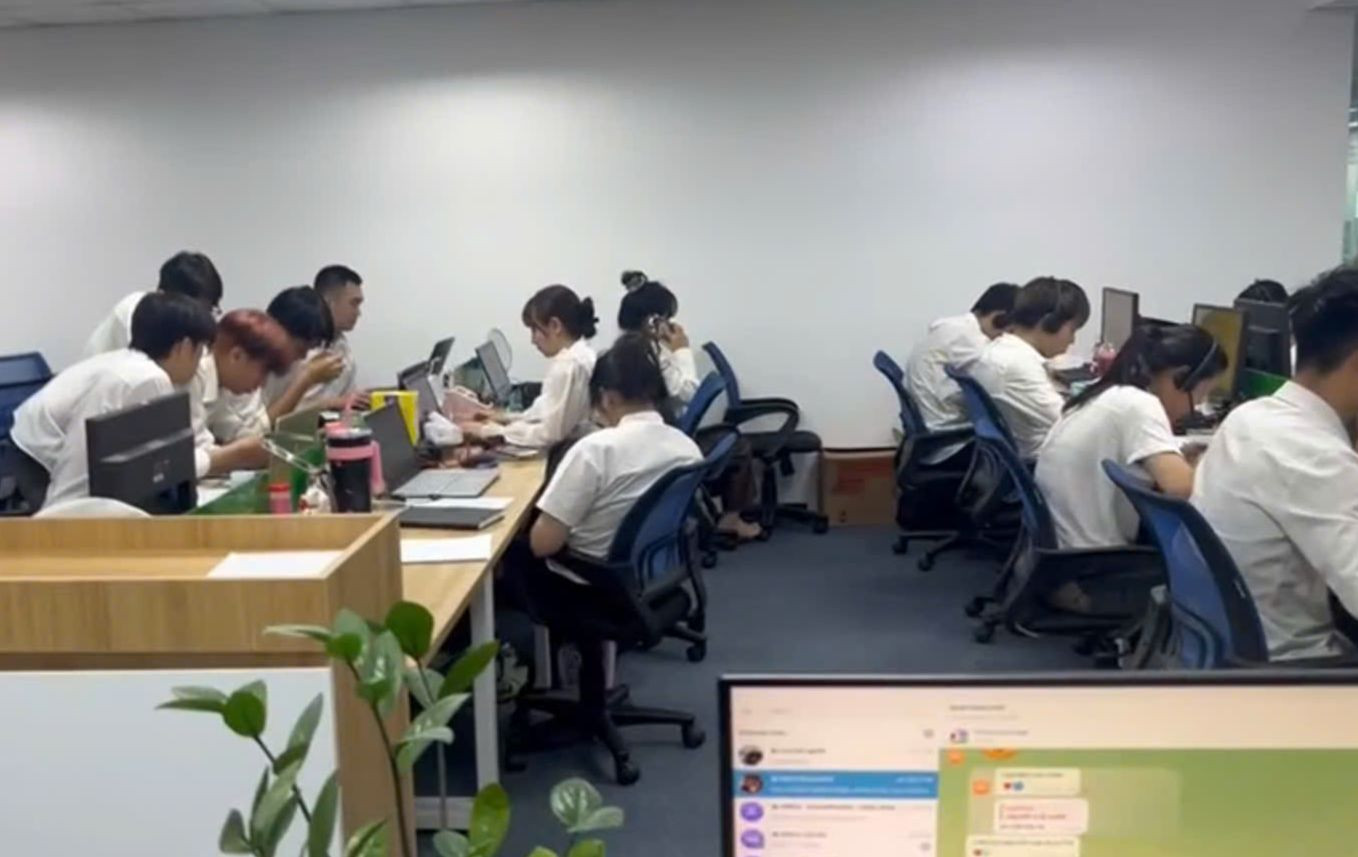 Nhóm nhân viên làm việc trong công ty do Phó Đức Nam cầm đầu. Ảnh CACC